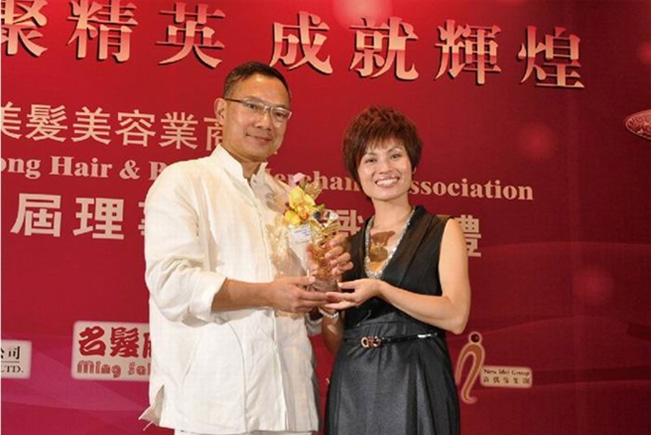 �����A�����L(zh��ng)�c����������h�T�x������Ӱ